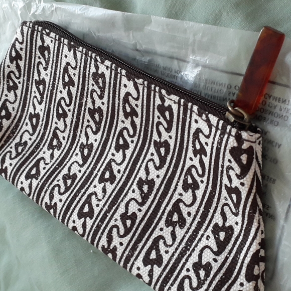 Two Piece Estee Lauder Purse - Picture 3 of 4